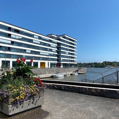 Sea View Lux Kalasatama Romantic Studio - Balcony & Coffee& Tee, Wifi, Gym &Sauna Helsinki Extérieur photo